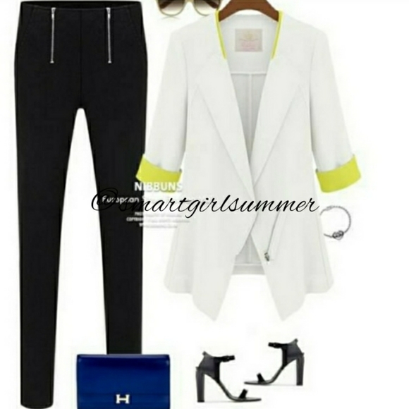 🆕⭐Kindra White zip blazer⭐ - Picture 4 of 10